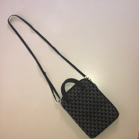 Disney tech crossbody purse Minnie Mouse print - Picture 4 of 4